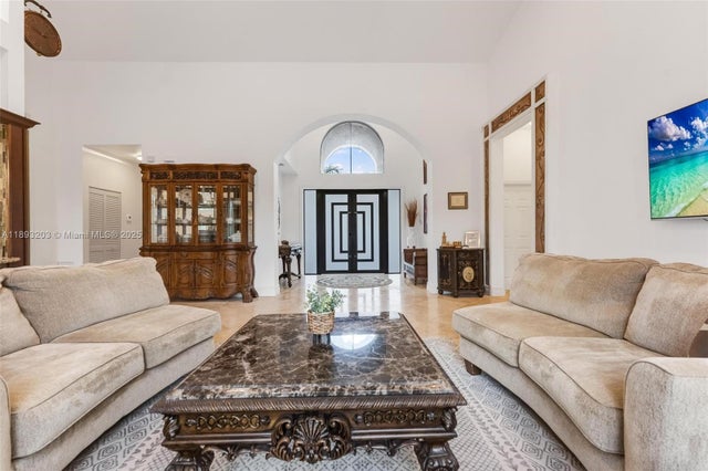 4 of 52 - 2864 E Abiaca Cir, Davie, FL