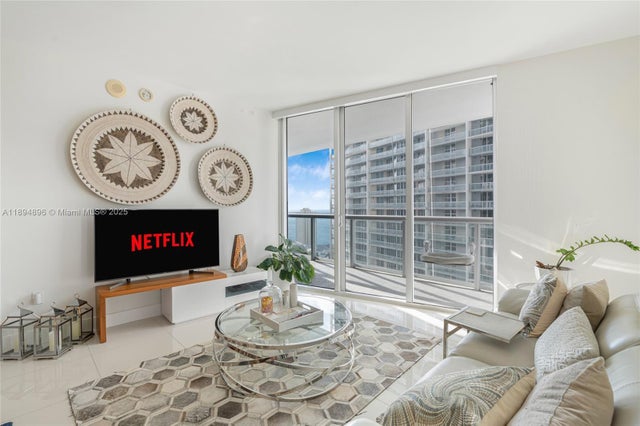 2 of 24 - 475 Brickell Ave 3111, Miami, FL