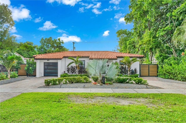 430 Cardinal St, Miami Springs