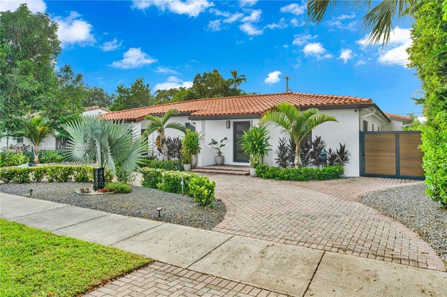 2 of 41 - 430 Cardinal St, Miami Springs, FL