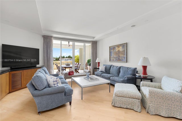 3 of 25 - 20165 Ne 39th Pl 303 & 204, Aventura, FL