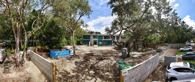 3 of 17 - 5095 Sw 82nd St, Miami, FL