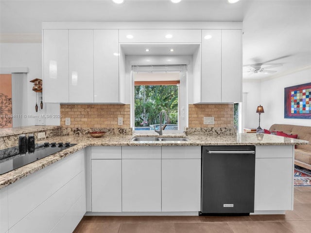 3 of 35 - 1030 Johnson St, Hollywood, FL