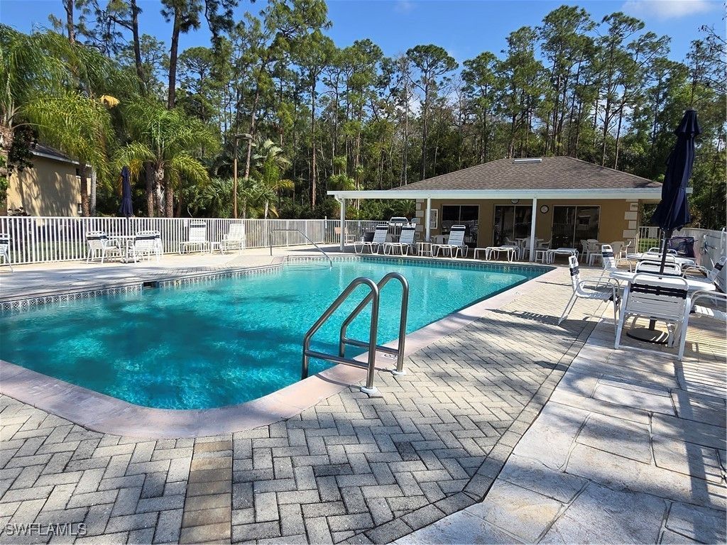 5622 Woodmere Lake Cir B102, Naples