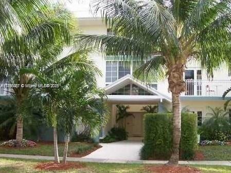 1 of 1 - 290 Sunrise Dr 1-b, Key Biscayne, FL