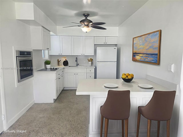 4 of 21 - 3245 Sw 88th Ct, Miami, FL