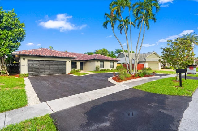 3 of 68 - 1005 Nw 99th Ave, Plantation, FL