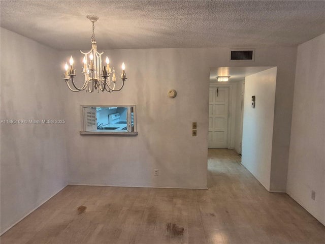 5 of 30 - 1201 Hillcrest Ct 302, Hollywood, FL