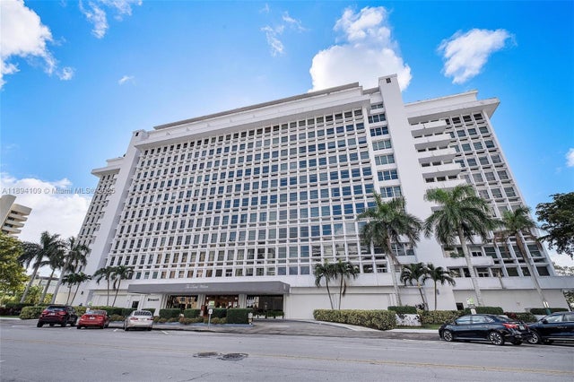 2 of 21 - 700 Biltmore Way 402, Coral Gables, FL
