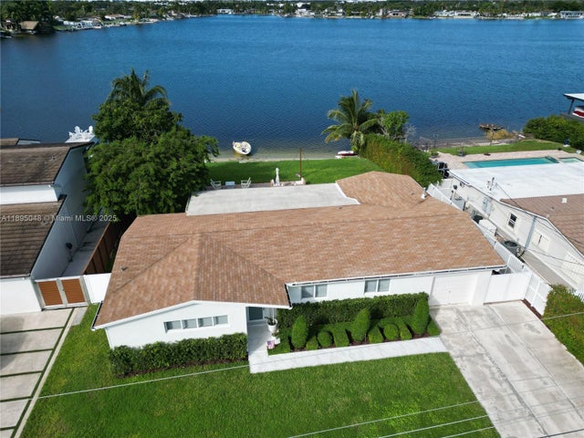 1 of 29 - 17500 Nw 82nd Ct, Hialeah, FL