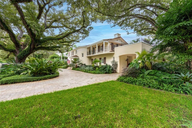 3 of 48 - 1036 S Greenway Dr, Coral Gables, FL