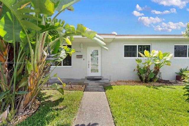 1 of 7 - 14621 Nw 13th Rd, Miami, FL