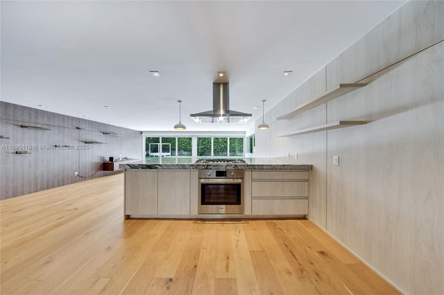 5 of 26 - 5244 Alton Rd, Miami Beach, FL