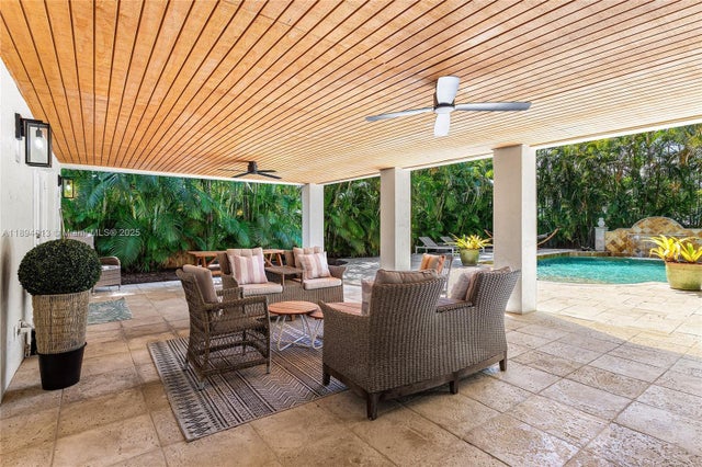 5 of 38 - 12 Ne 26th St, Wilton Manors, FL