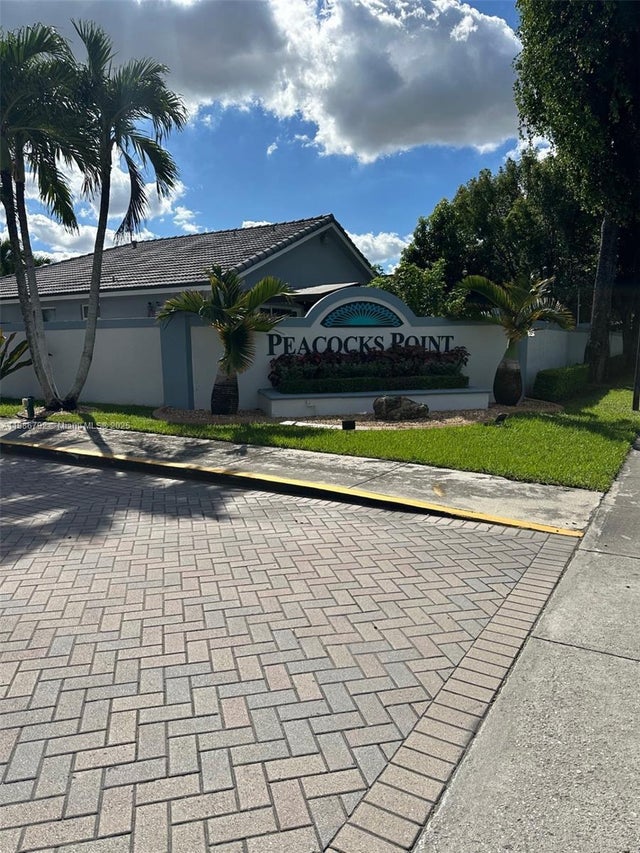 1 of 35 - 16451 Sw 98th Ter, Miami, FL