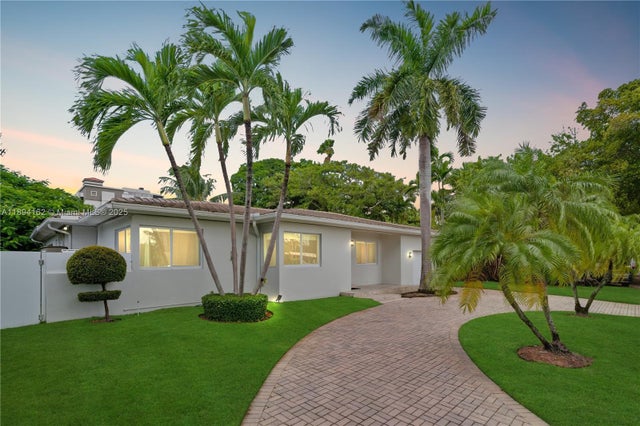 1 of 22 - 12932 Ixora Rd, North Miami, FL