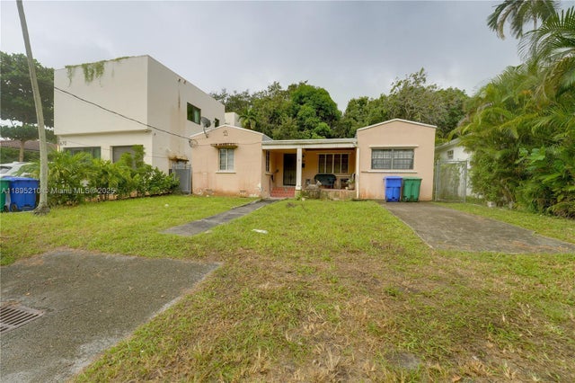 3 of 51 - 660 Ne 67th St, Miami, FL