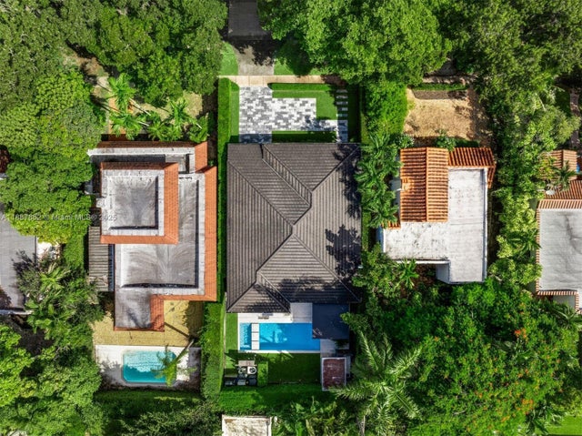 4 of 41 - 740 Majorca Ave, Coral Gables, FL