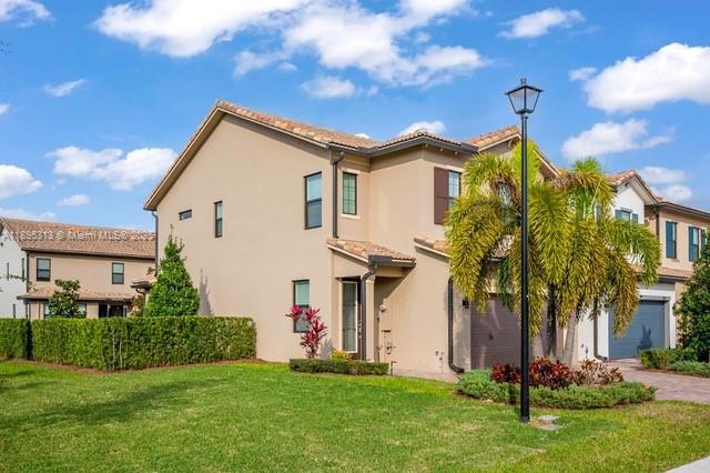 3 of 24 - 8251 Cinch Way, Lake Worth, FL
