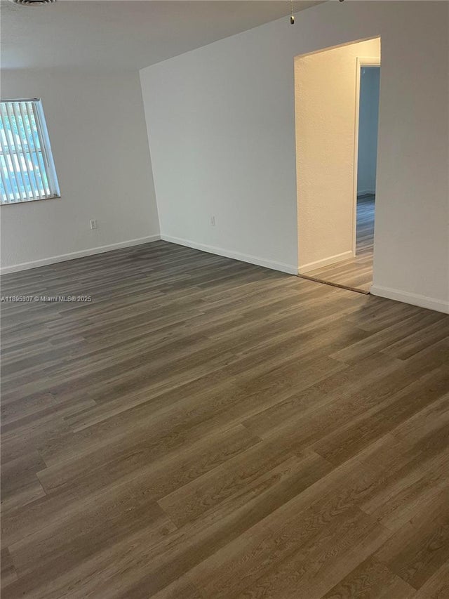 5 of 9 - 7720 Nw 15th St, Pembroke Pines, FL