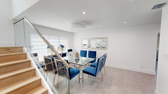 5 of 26 - 1055 Nw 99th Ave, Plantation, FL