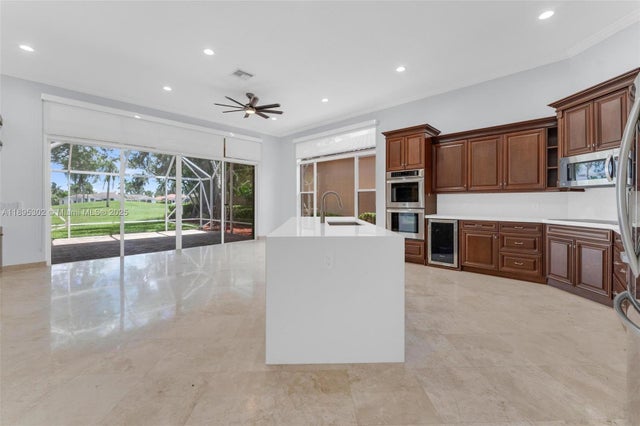 1 of 51 - 2468 Bay Isle Ct, Weston, FL