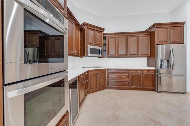 4 of 51 - 2468 Bay Isle Ct, Weston, FL