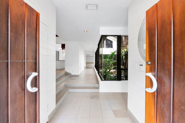 3 of 20 - 7605 Sw 160th Ter, Palmetto Bay, FL
