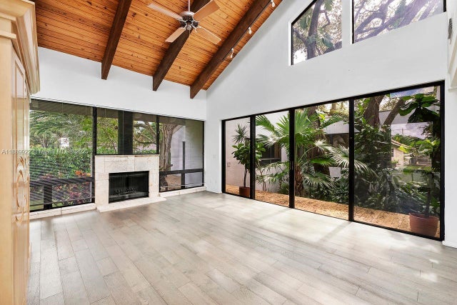 4 of 20 - 7605 Sw 160th Ter, Palmetto Bay, FL