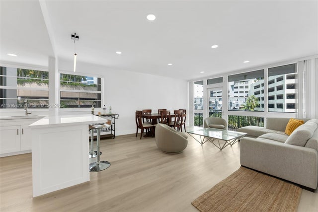 5 of 19 - 1408 Brickell Bay Dr 518, Miami, FL