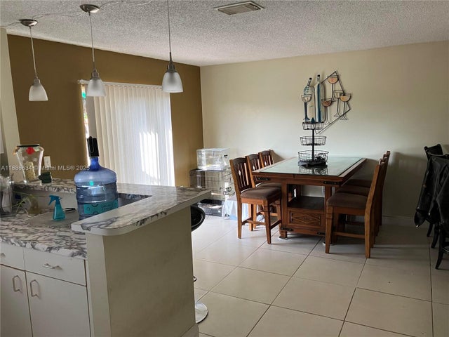 4 of 20 - 6970 Nw 174th Ter 404, Hialeah, FL