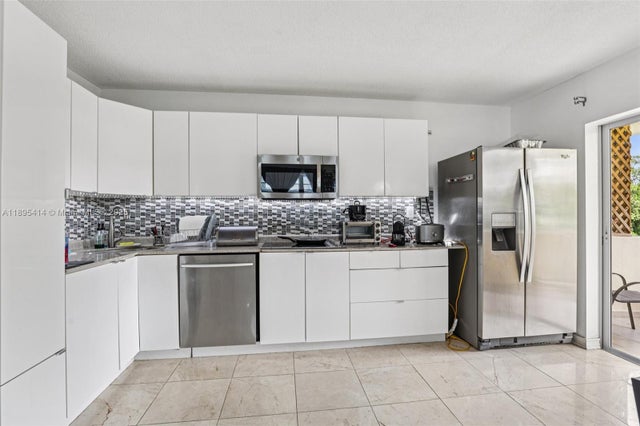 5 of 30 - 4011 N Meridian Ave 21, Miami Beach, FL