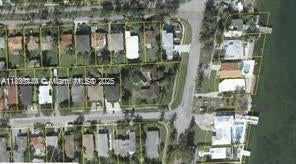 4 of 18 - 10900 N Bayshore Dr, Miami, FL