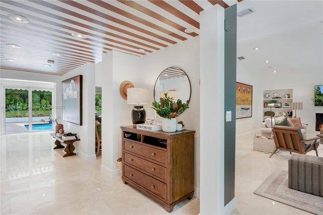 5 of 43 - 12220 Pine Needle Ln, Pinecrest, FL