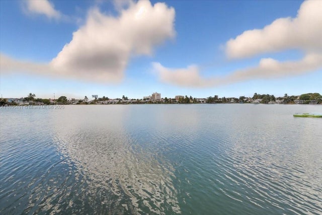 3 of 51 - 7048 W 17th Ct, Hialeah, FL