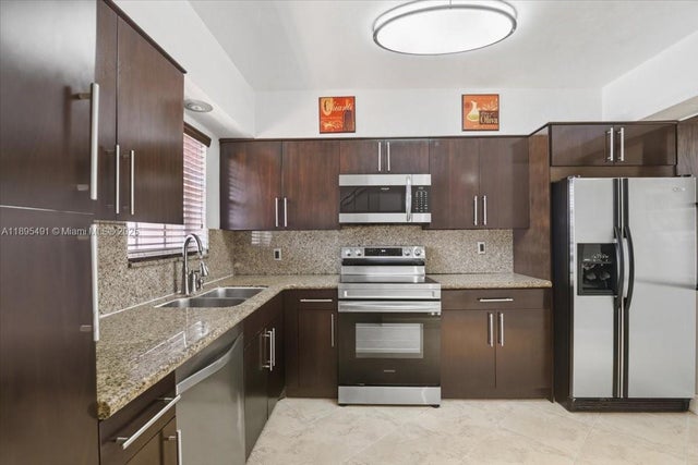 5 of 51 - 7048 W 17th Ct, Hialeah, FL
