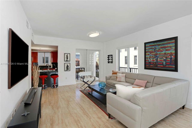 2 of 35 - 10 Aragon Ave 706, Coral Gables, FL