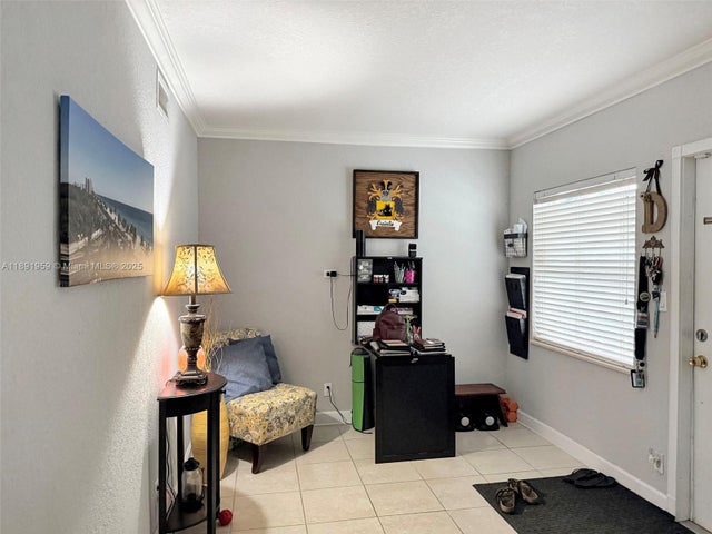 4 of 6 - 924 Se 2nd St 17, Fort Lauderdale, FL