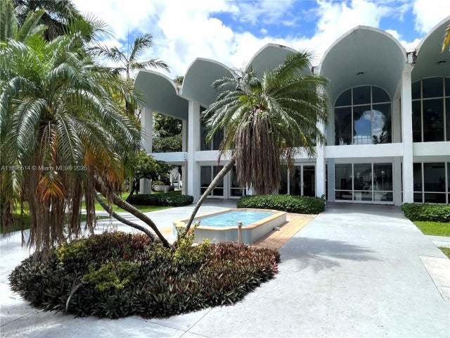 3 of 19 - 494 Nw 165th St Rd C-601, Miami, FL