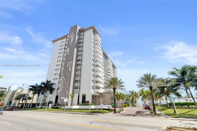 3 of 50 - 3111 N Ocean Dr 302, Hollywood, FL