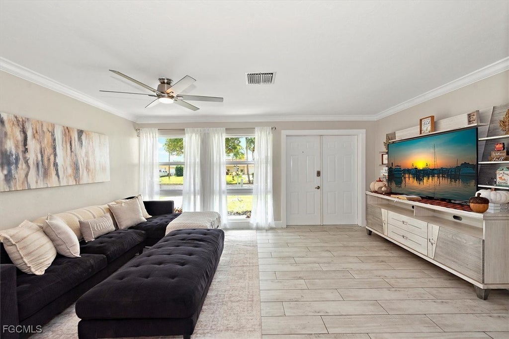 1805 Cornwallis Pkwy, Cape Coral