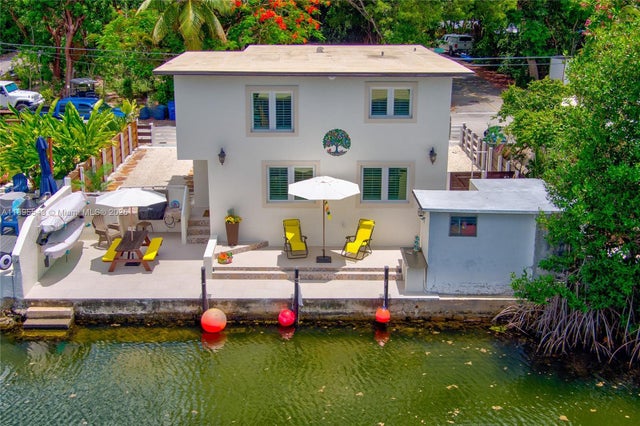 1 of 41 - 129 Pirates Dr, Key Largo, FL