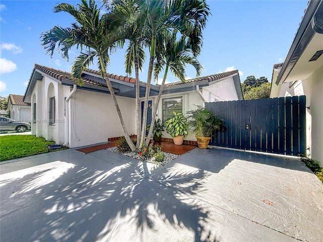 5 of 32 - 11196 Sw 75th Ter, Miami, FL