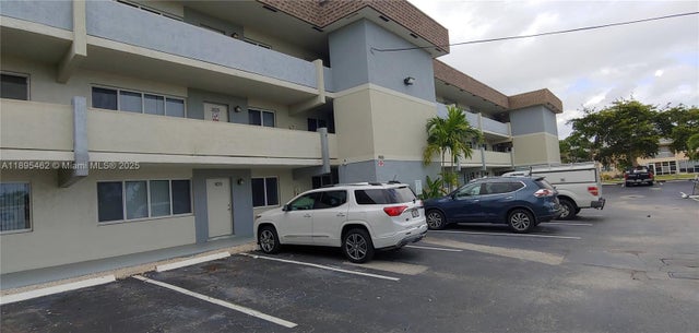 1 of 37 - 1400 Ne 54th St 206, Fort Lauderdale, FL