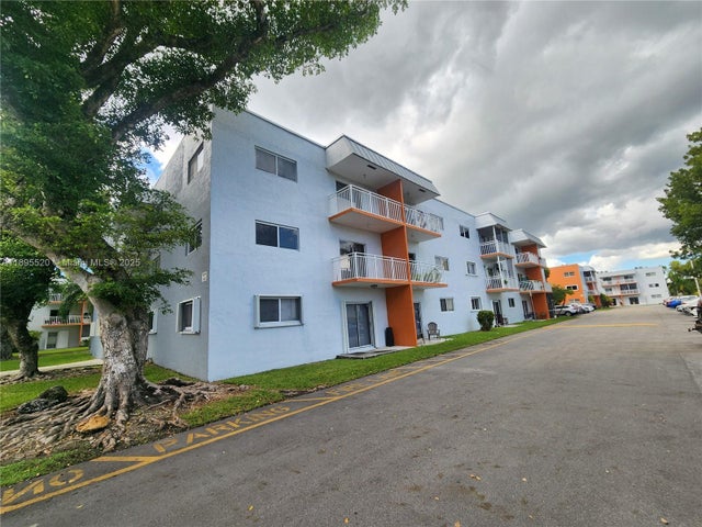 1 of 20 - 11309 Sw 200th St 303-c, Miami, FL