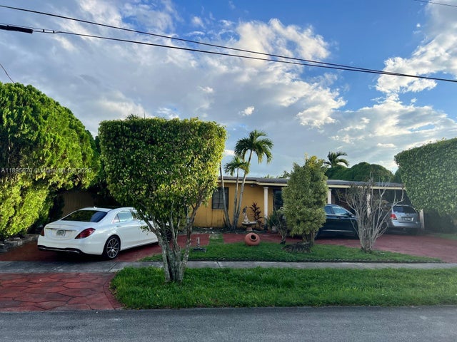 2 of 18 - 11000 Sw 43rd Ln, Miami, FL
