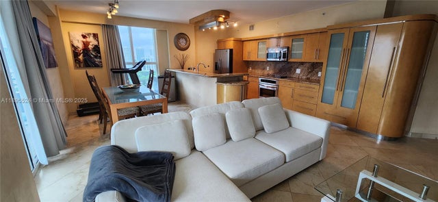 1 of 26 - 17555 Sw Atlantic Blvd Ph2, Sunny Isles Beach, FL