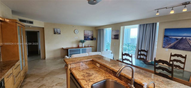 4 of 26 - 17555 Sw Atlantic Blvd Ph2, Sunny Isles Beach, FL