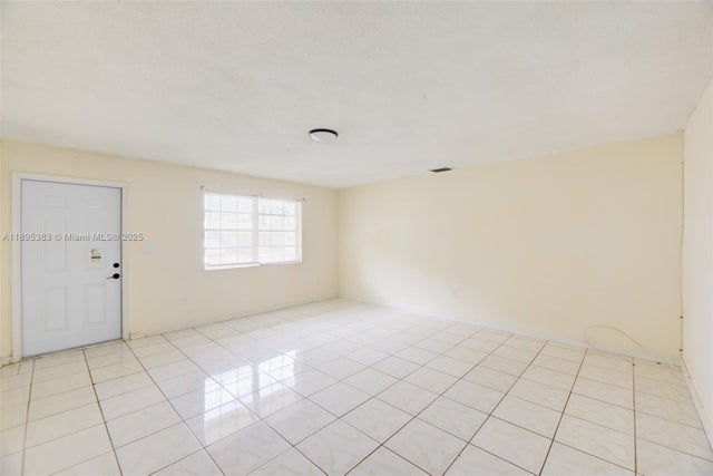 3 of 15 - 2900 N 73rd Ave, Hollywood, FL