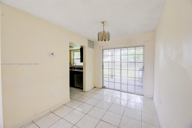 5 of 15 - 2900 N 73rd Ave, Hollywood, FL